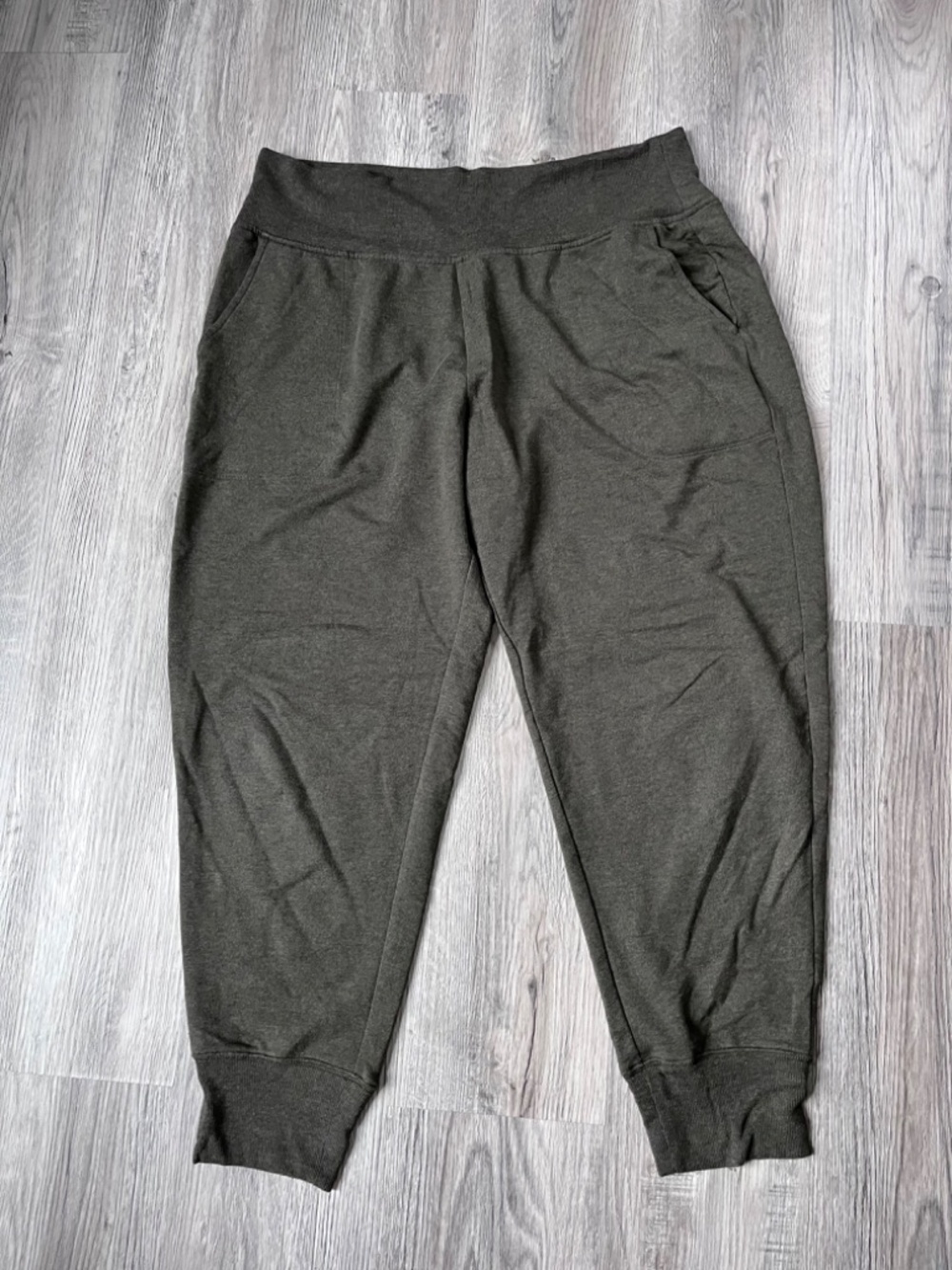 Athleta Coaster Luxe 2 Piece Set green Women's XL - Picture 2 of 16
